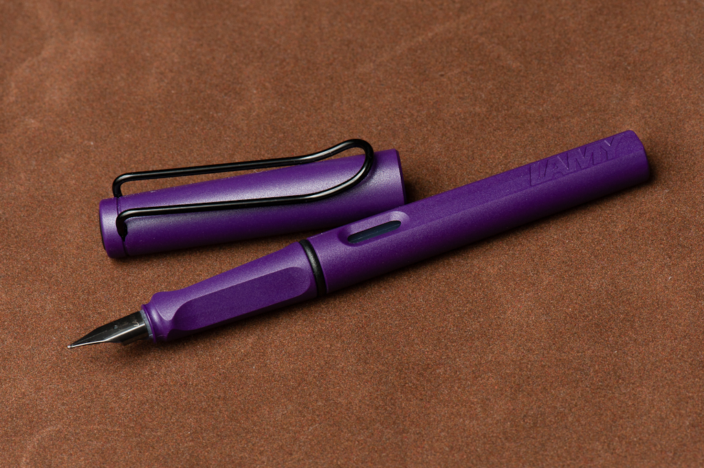 Review: Lamy Safari (Dark Lilac, Medium Nib) – Hand Over That Pen