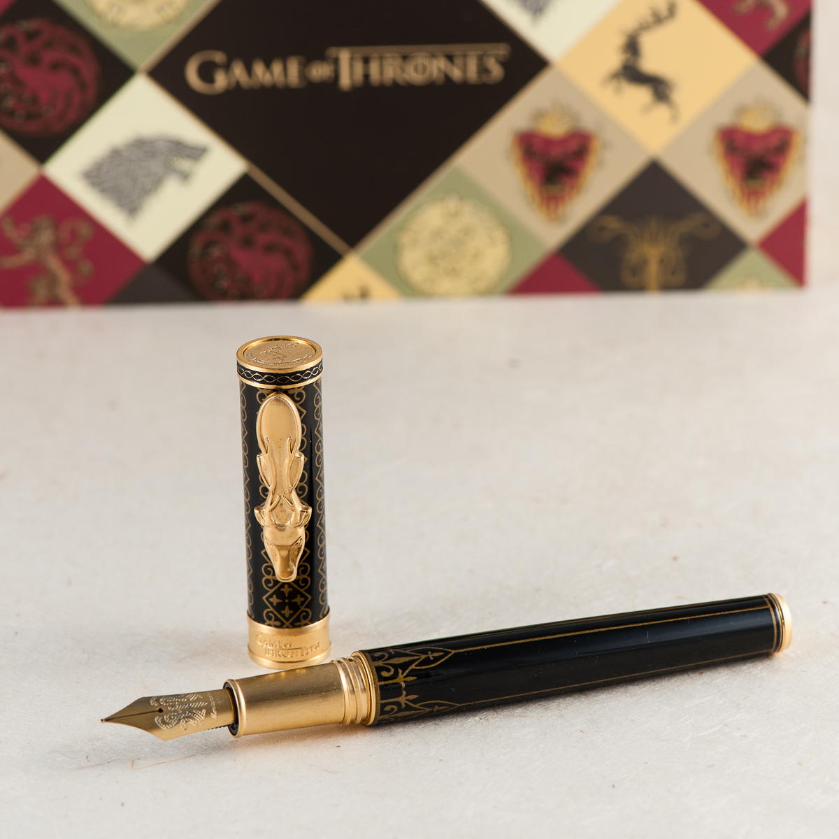 Montegrappa Lannister Lion Game of Thrones Fountain Pen 2 nibs size Fine M 