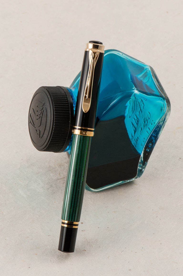 Review Pelikan Souverän M300 (GreenStriped, Oblique Medium nib