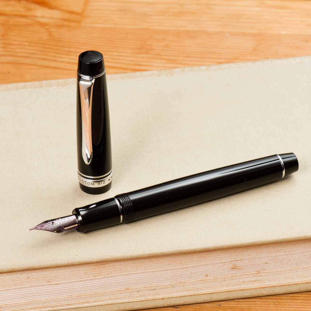 Pilot CH 912 PO, a technical pen in a fountain pen form : r